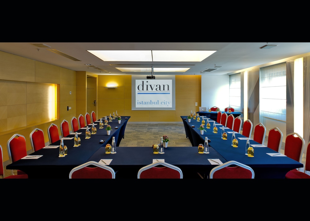 Divan Istanbul City 47/54