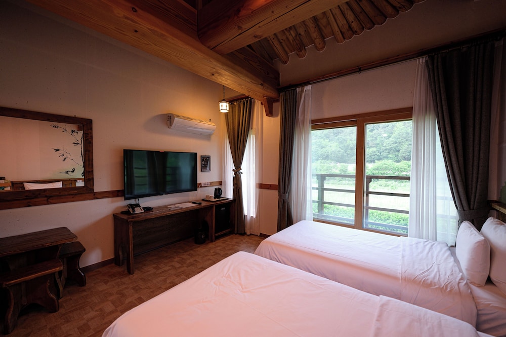 STANDARD, TWIN BEDS