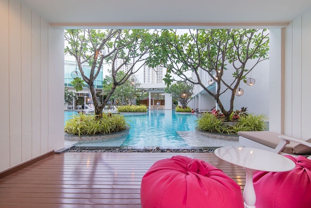 The Sea-Cret Hua Hin Hotel 38/73