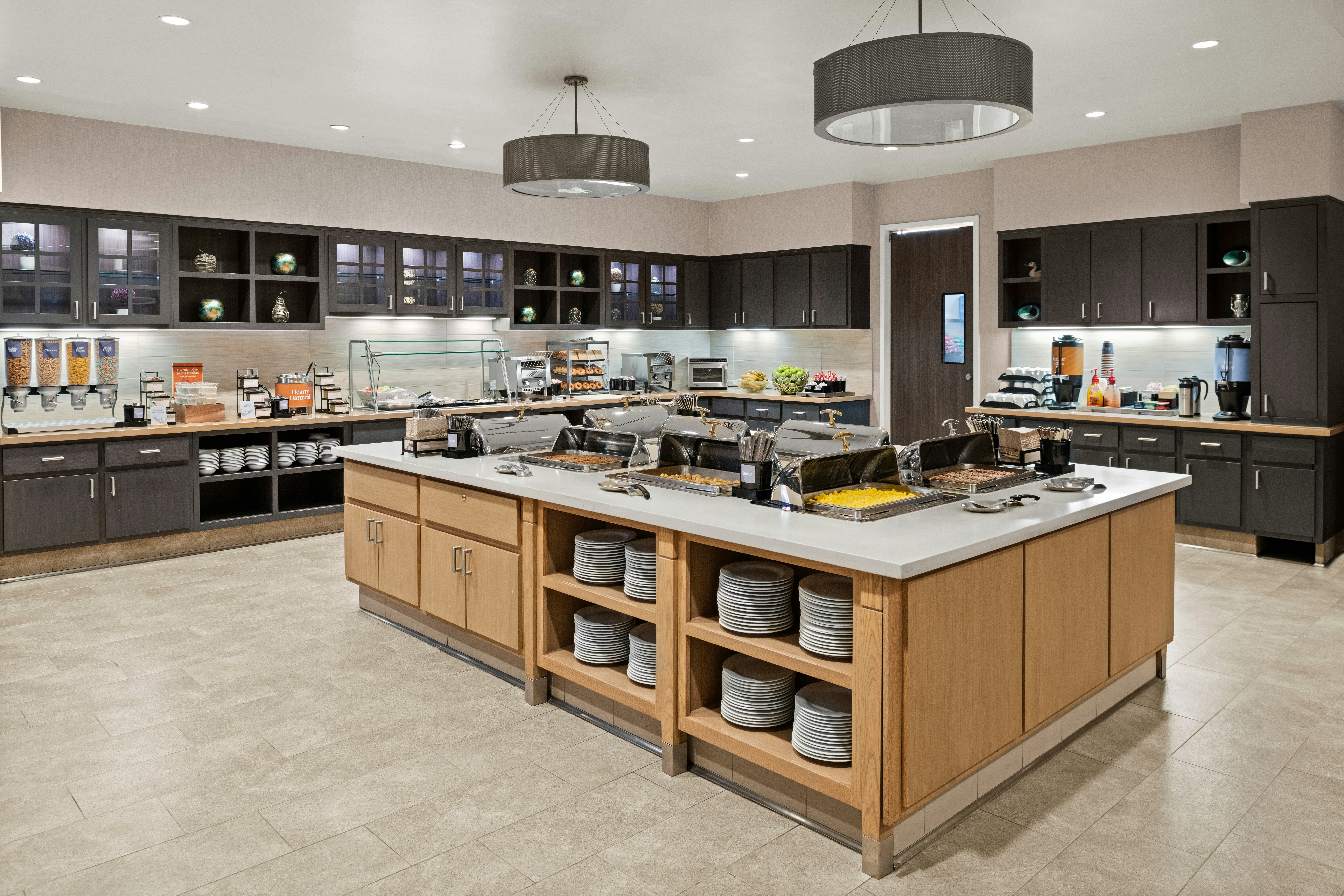 Homewood Suites by Hilton Anaheim Resort - Convention Center 35/44