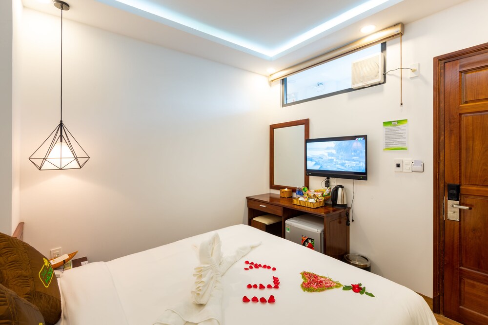 Hodi Hotel 13/28