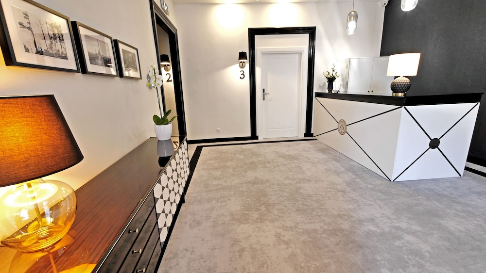 Szewska 22 Boutique 27/50