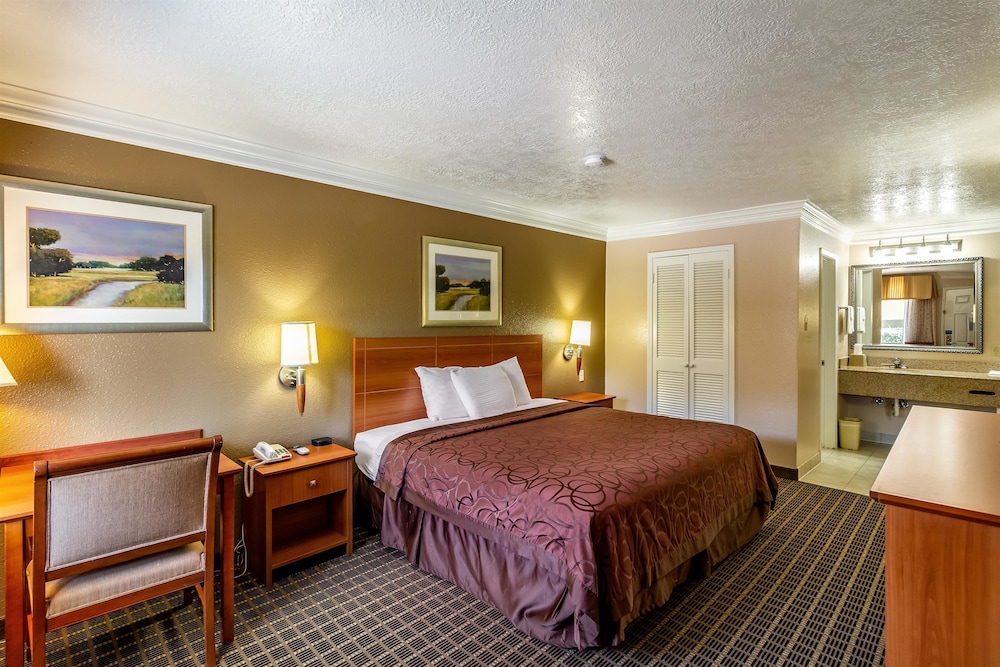 Motel6 Alvin, TX 13/52