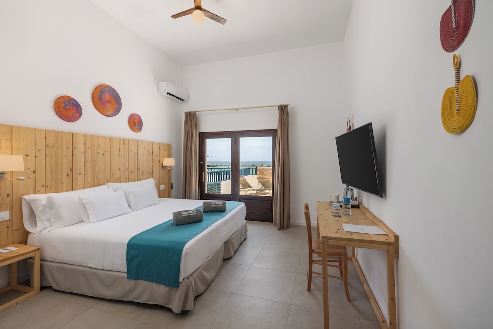 Ahg Marine Club Beach Resort 18/60