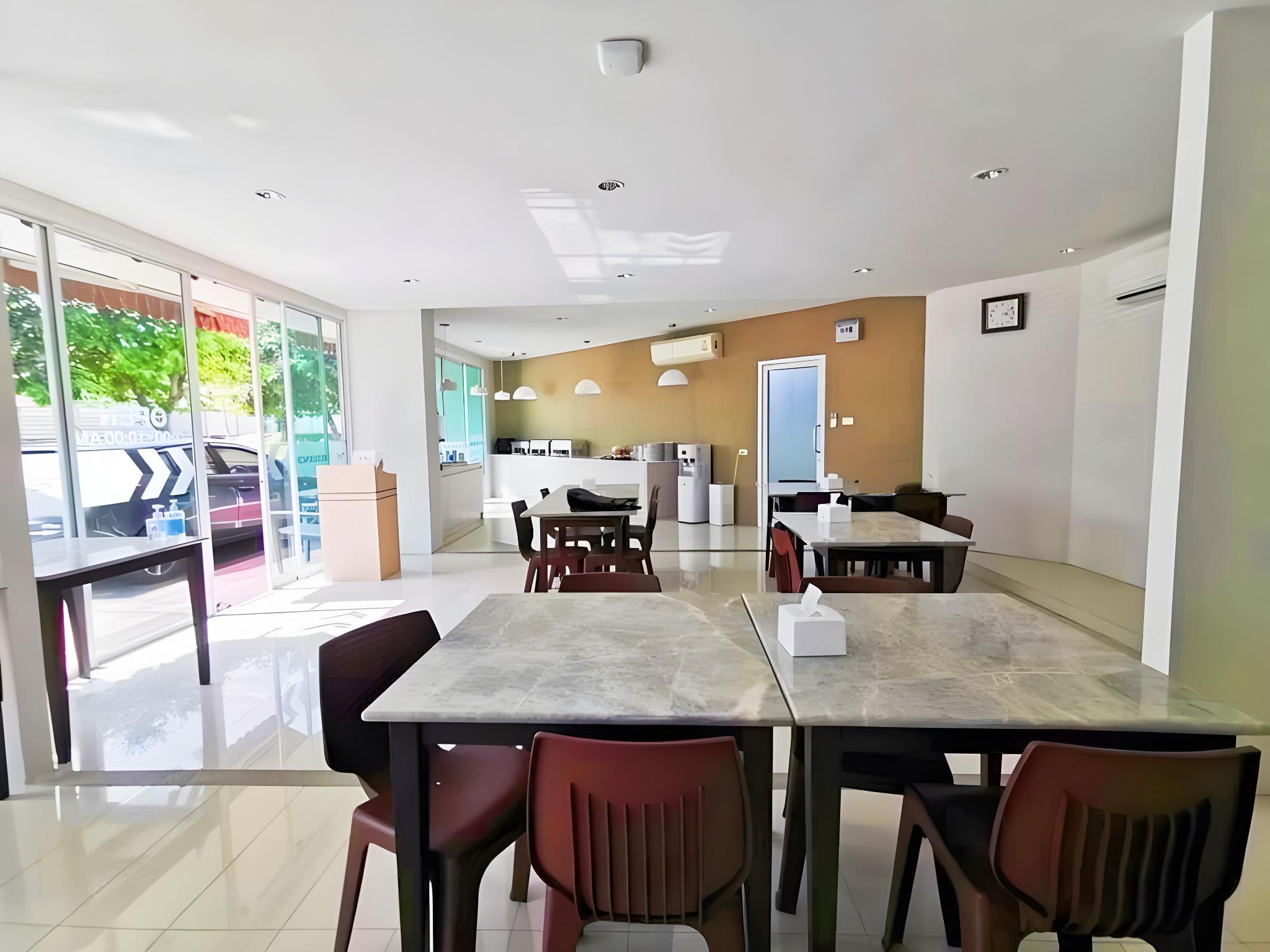 The Y Residence 38/43