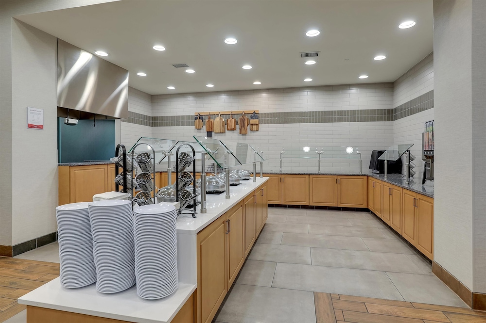 Drury Inn and Suites North Dayton 4/50