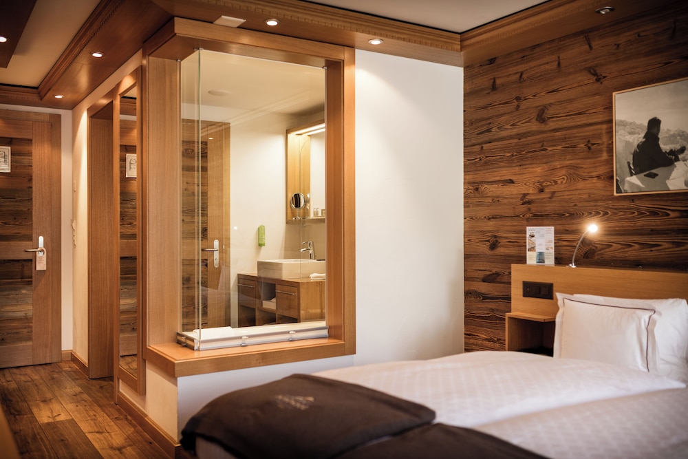 Chalet Hotel Schonegg 14/49
