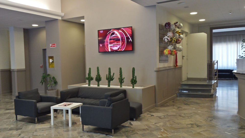 Hotel Touring Falconara Marittima 20/36