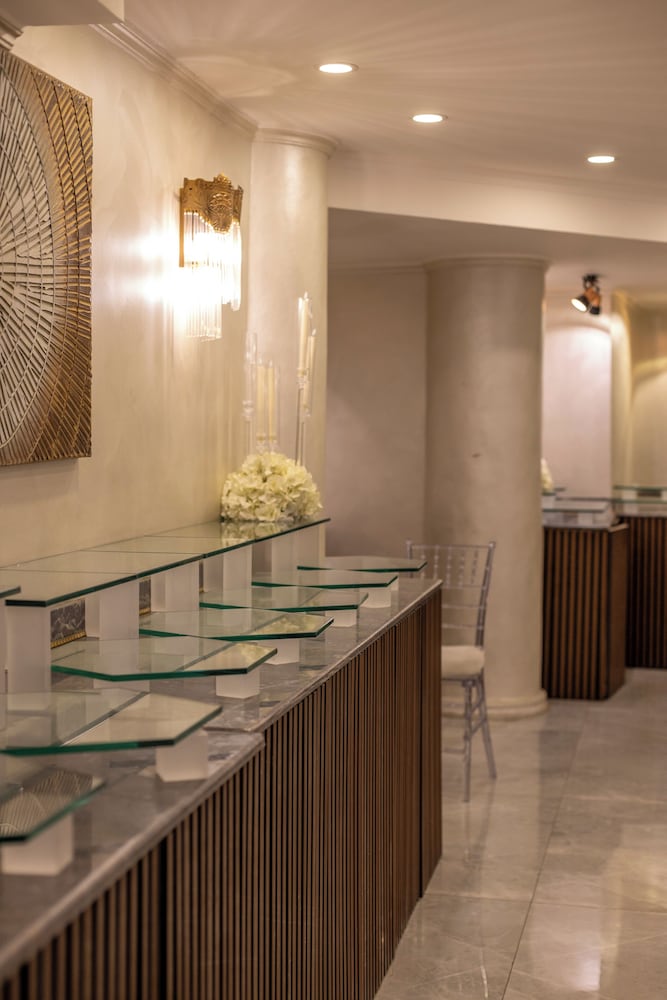 Salmiya Grand Hotel 42/67