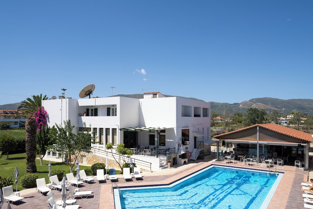 Oscar Hotel 43/49