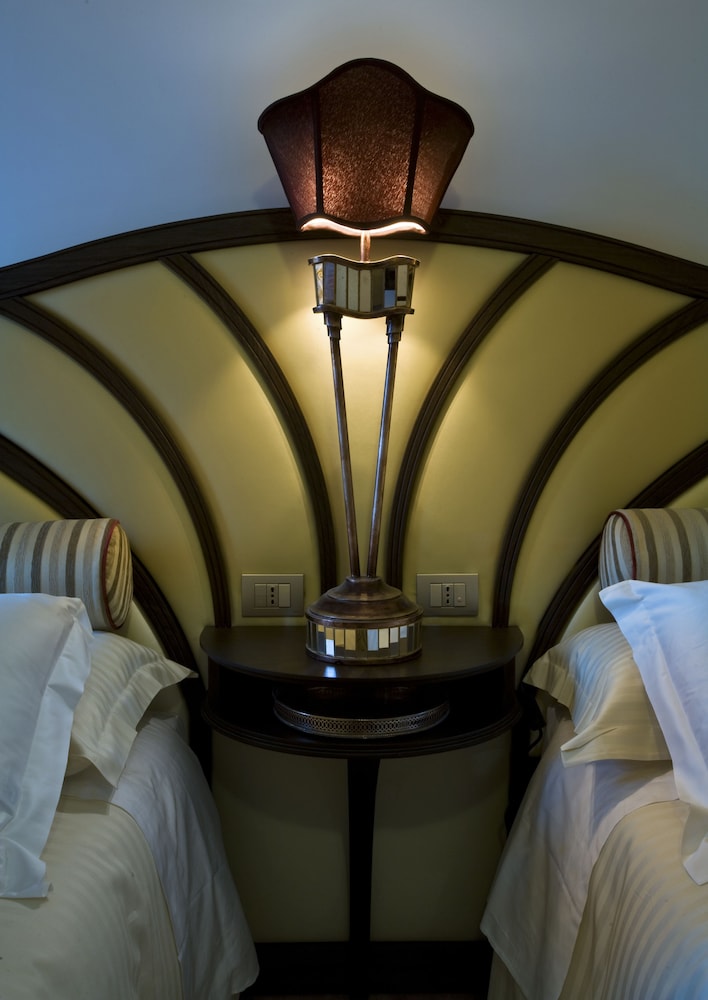 Grand Hotel Savoia Genova, Curio Collection by Hilton 17/73