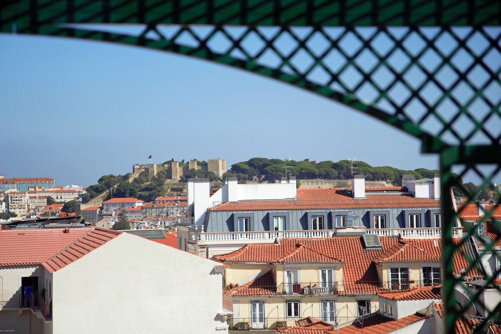 Lisbon Colours Bairro Alto Apartments 46/50