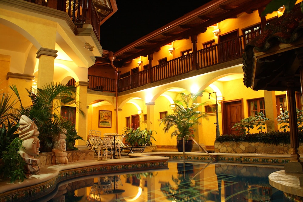 Hotel Colonial Granada 2/48