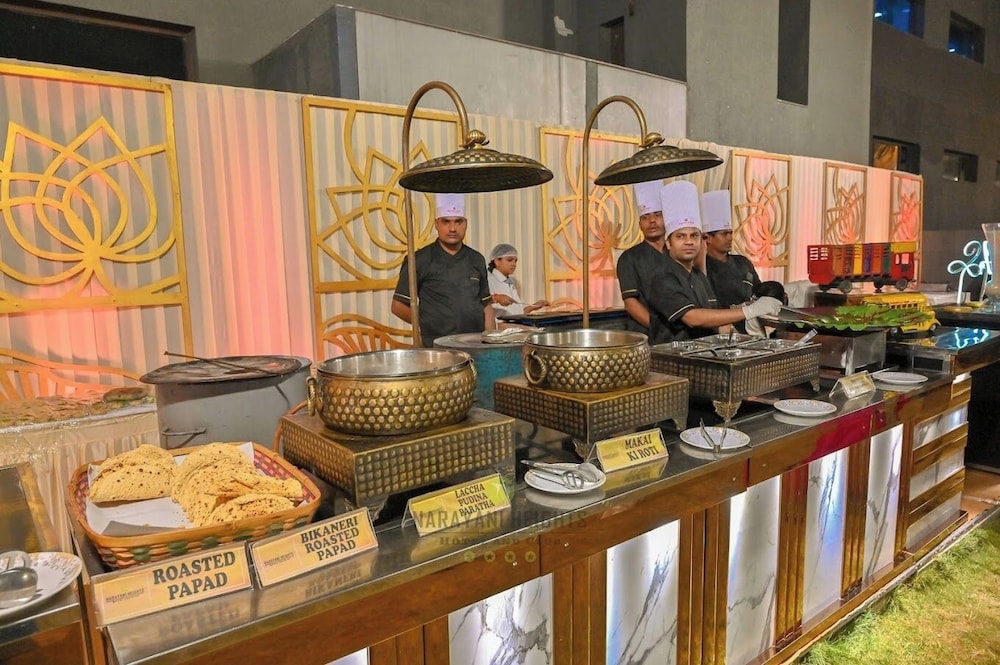 Narayani Heights Hotel and Resort photo2