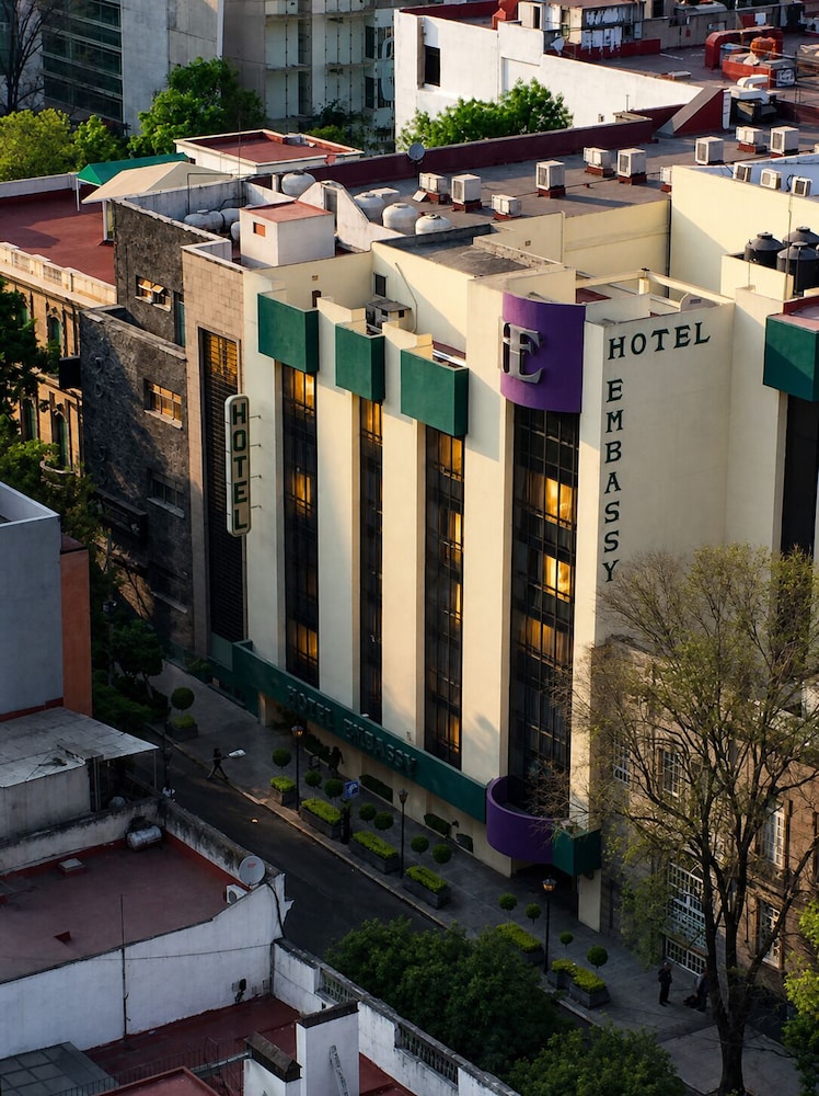 Hotel Embassy 1/48