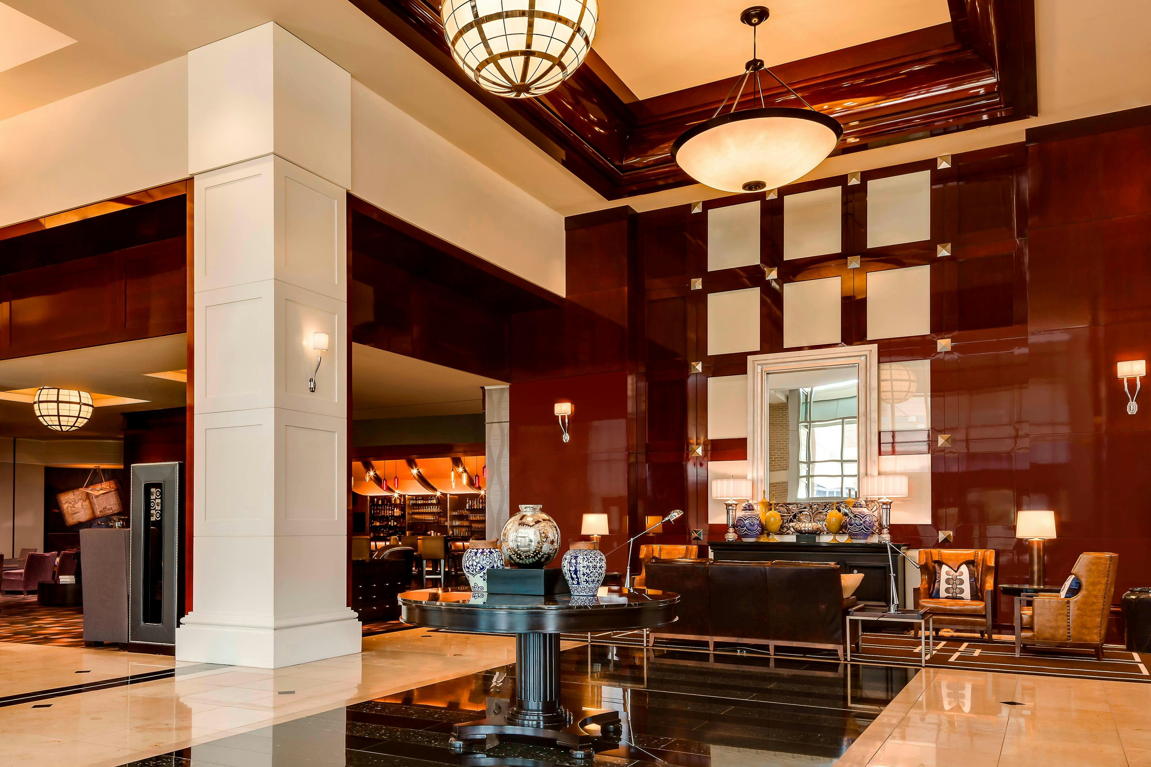 Lobby at SHERATON OVERLAND PARK HOTEL AT THE CONVENTION CENTER, OVERLAND PARK - KS