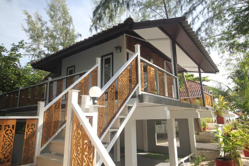 Phangan Cove 2/50