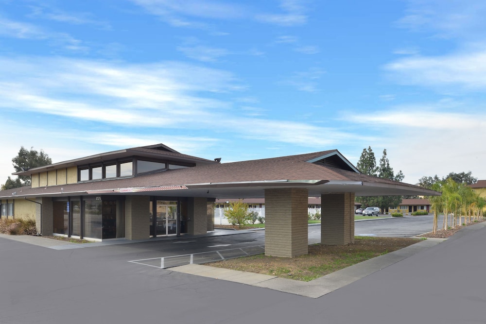 Americas Best Value Inn Vacaville Napa Valley 1/40