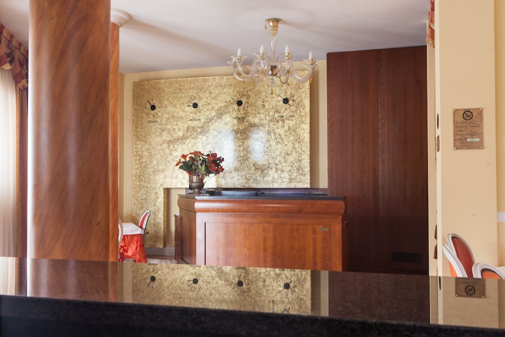 Lobby at Alle Torri, VENICE MESTRE