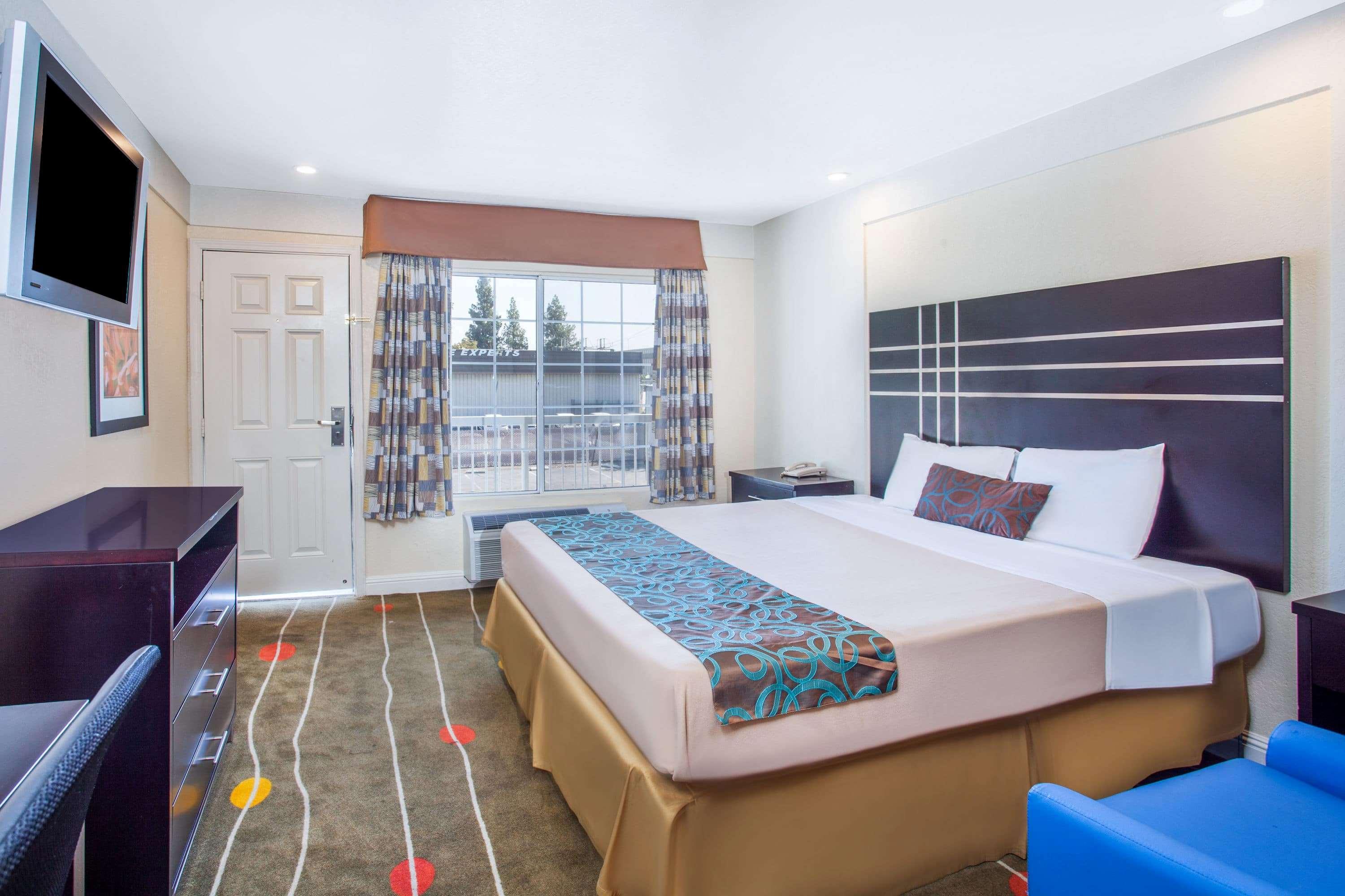 Travelodge By Wyndham Fresno Yosemite Area 3/13