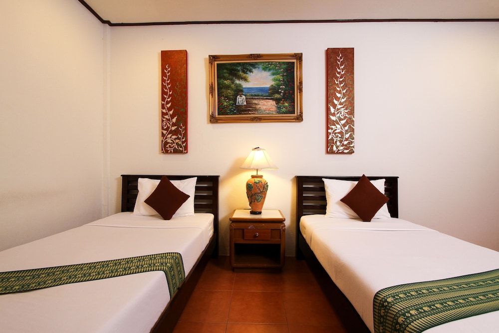 Eden Resort & Villas 5/29