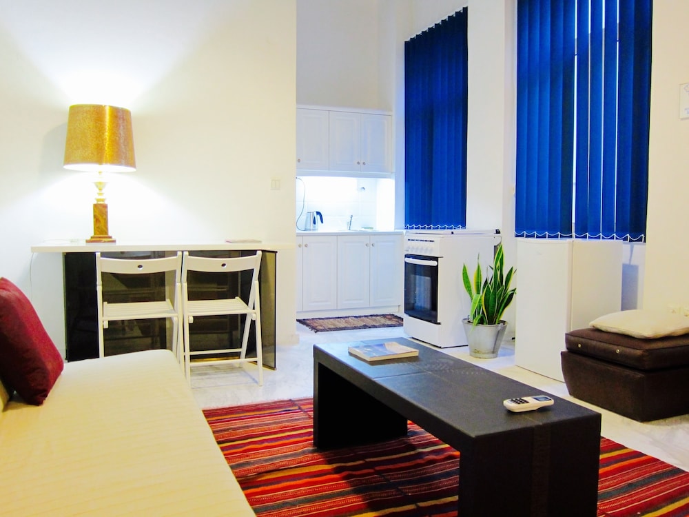 Concierge Athens Ii 27/50