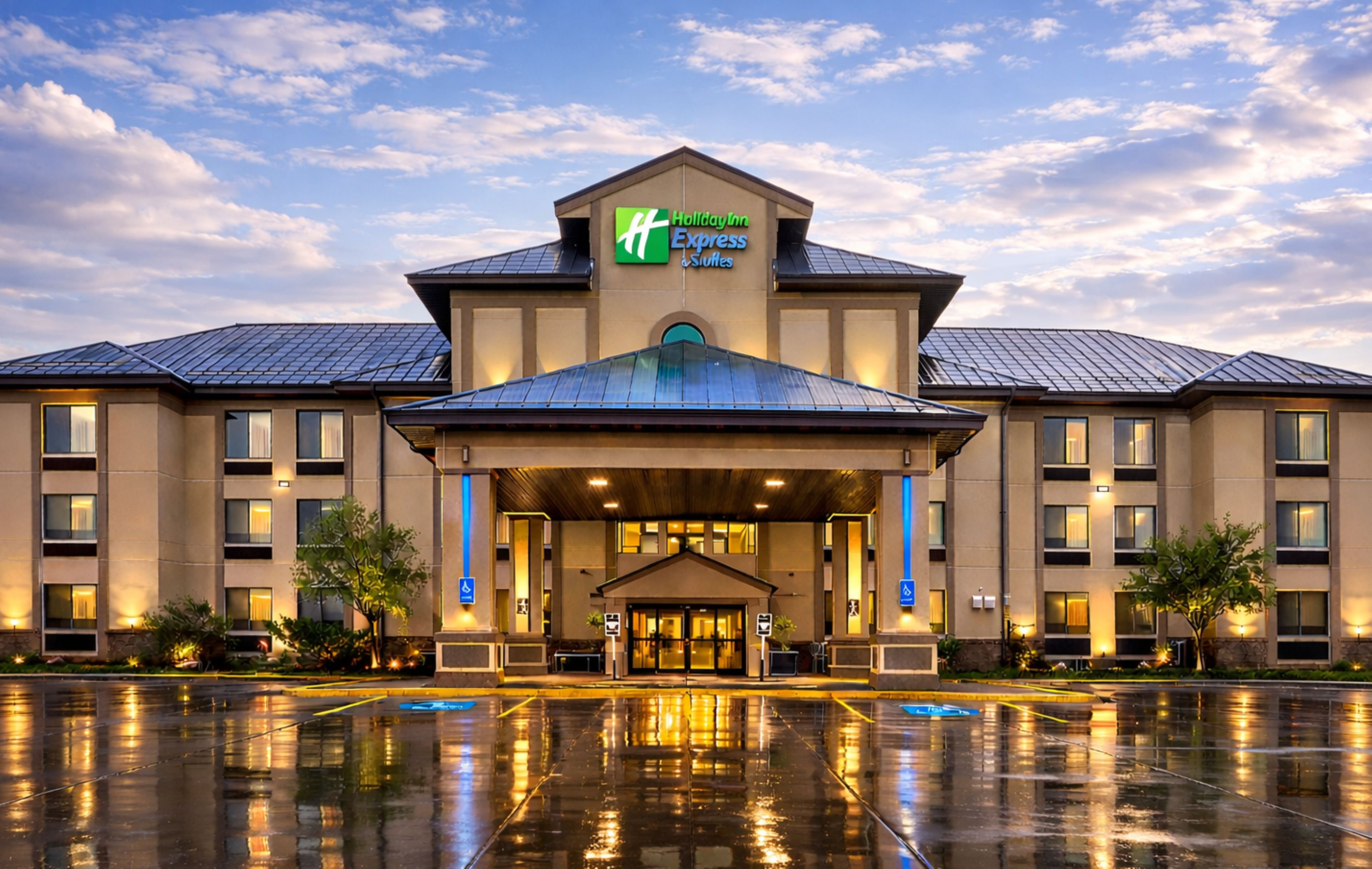 Holiday Inn Express Hotel Suites Winner 9/74