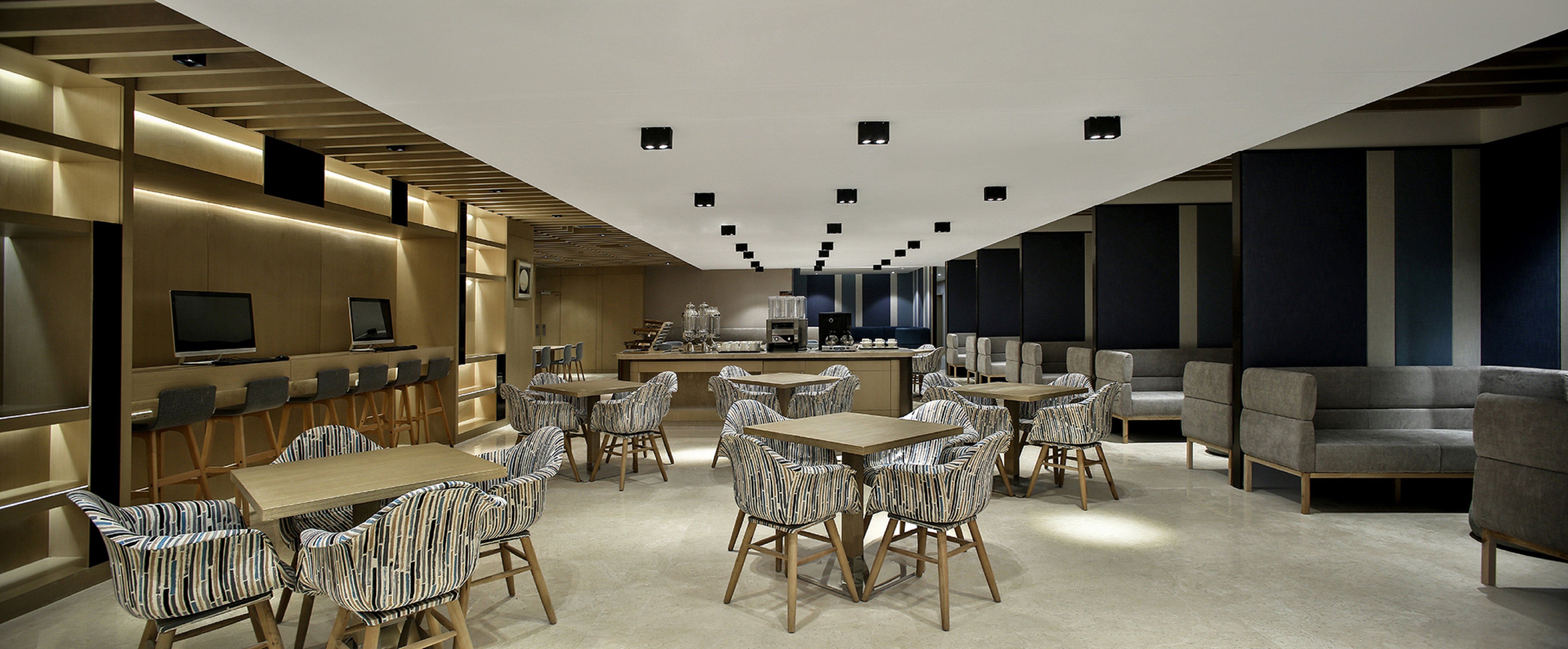 HOLIDAY INN EXPRESS CHENGDU WENJIANG HOTSPRING 28/36