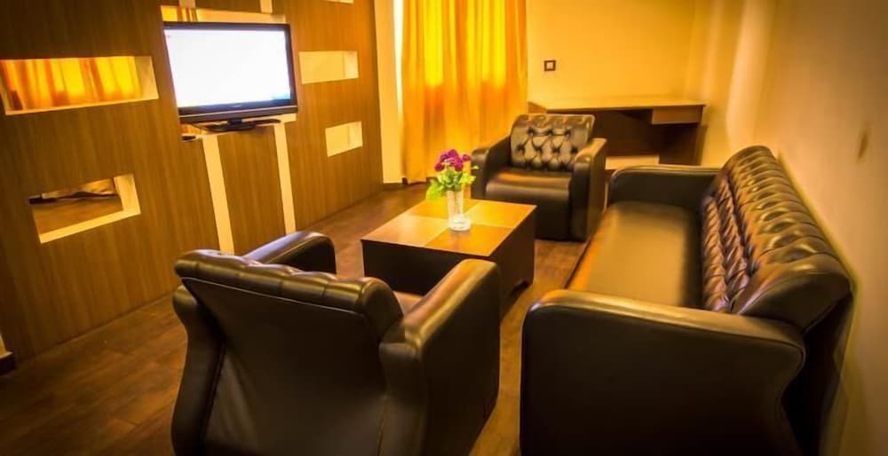 HOTEL RAJDARBAR 20/21