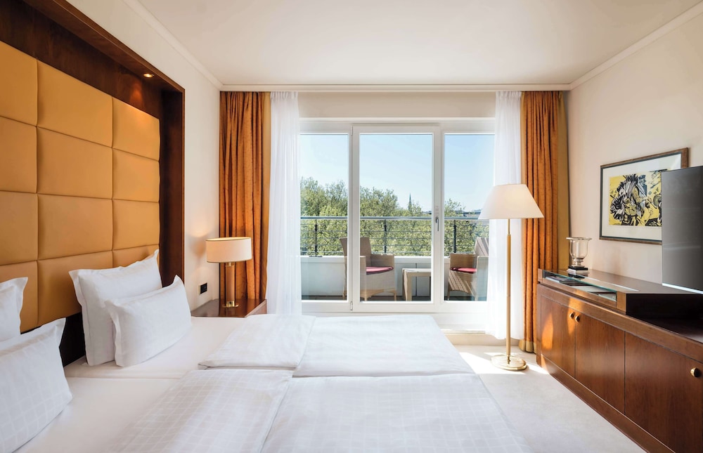 Penthouse Suite