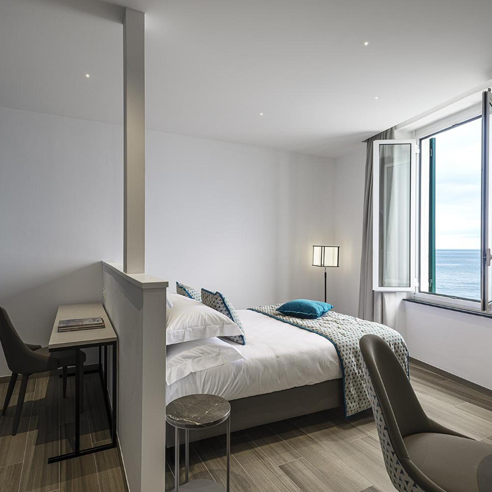 Superior, Double Bed, Sea View