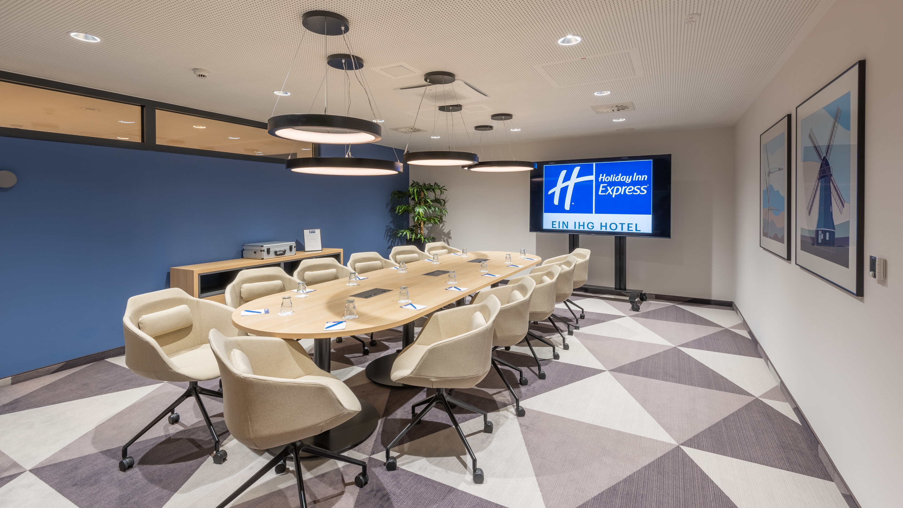Holiday Inn Express Hamburg South A7/As42 by IHG 38/50