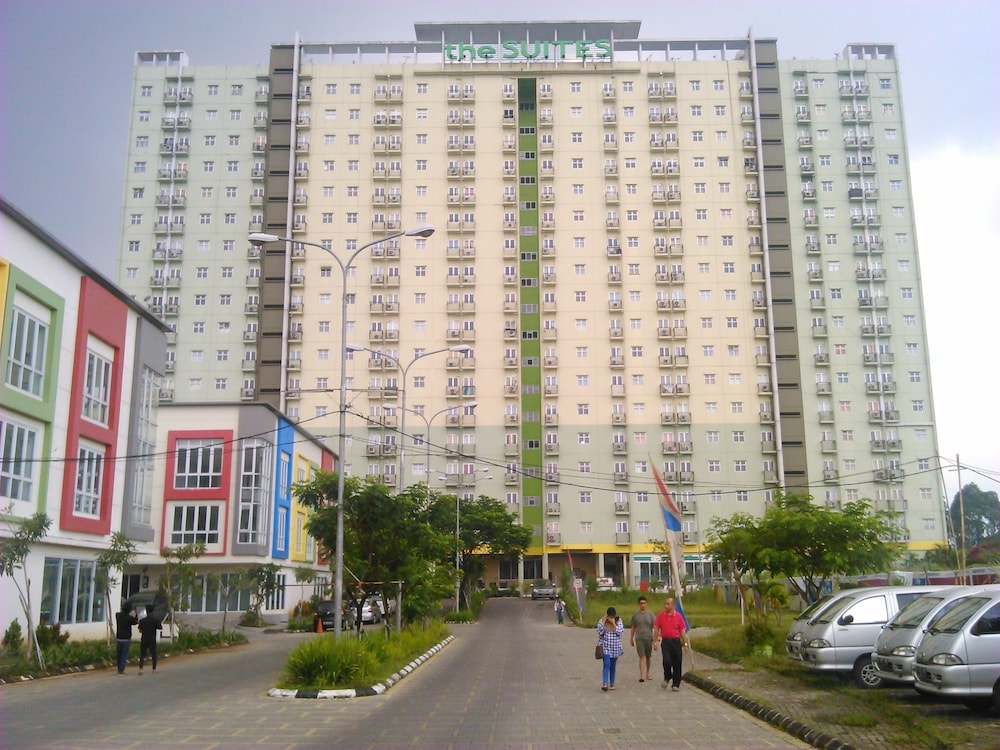Apartemen The Suites Metro Yudis 34/39