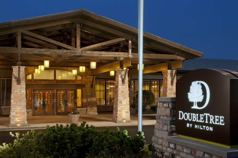 DoubleTree by Hilton Hotel Libertyville - Mundelein in MUNDELEIN - IL