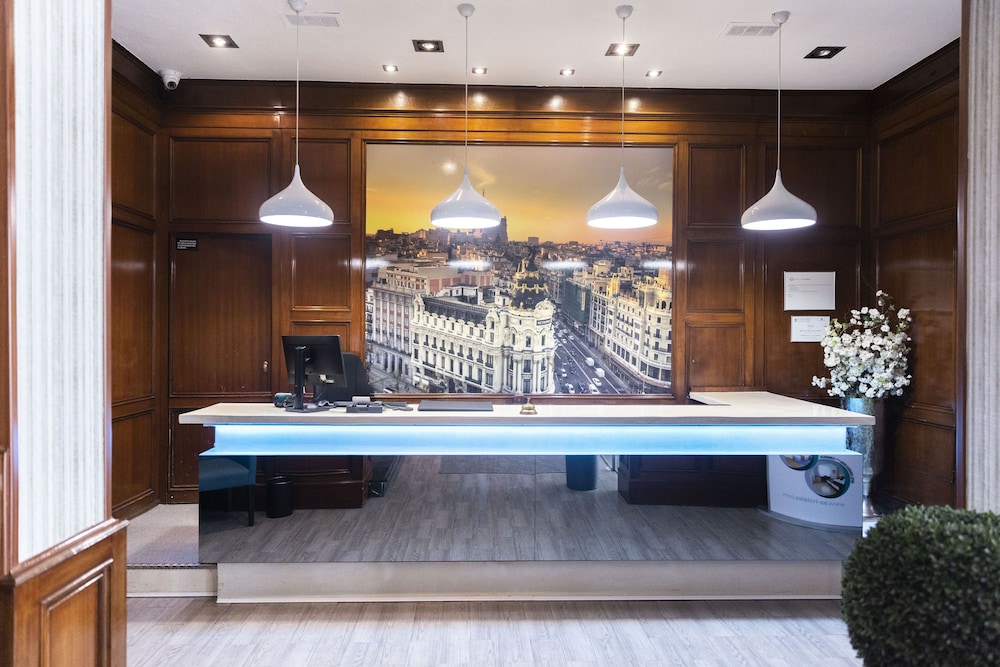 Hotel Aa Serrano By Silken 4/52