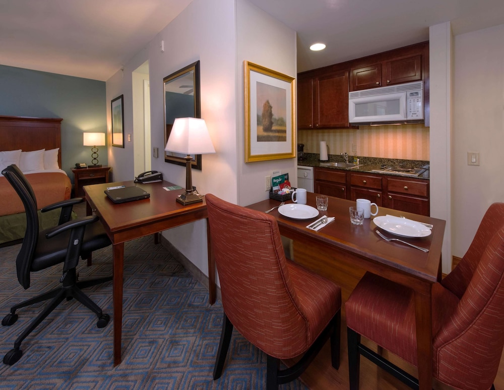 HOMEWOOD SUITES BY HILTON KNOXVILLE WEST at TURKEY CREEK 28/47