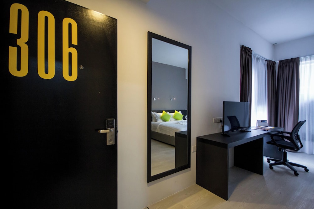 Manhattan Hotel Ipoh 20/50