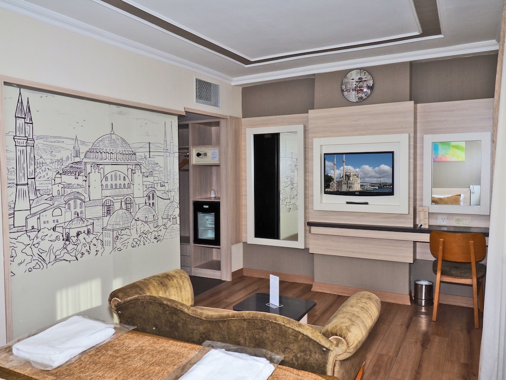 Hotel Bulvar Palas 52/67