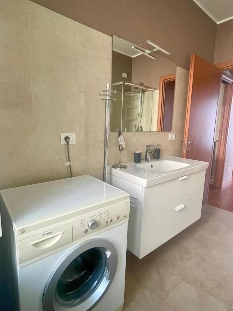 Easy Milano Rooms And Apartments Navigli 45/46