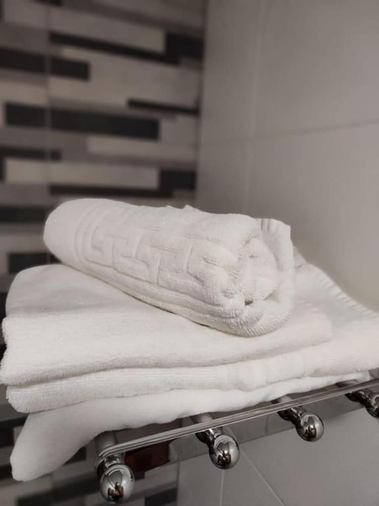 Hostal Rioja Condestable 25/48