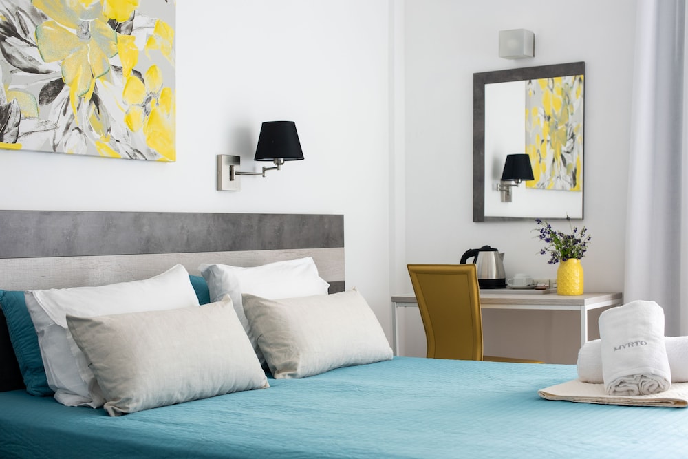 Myrto Hotel 42/90
