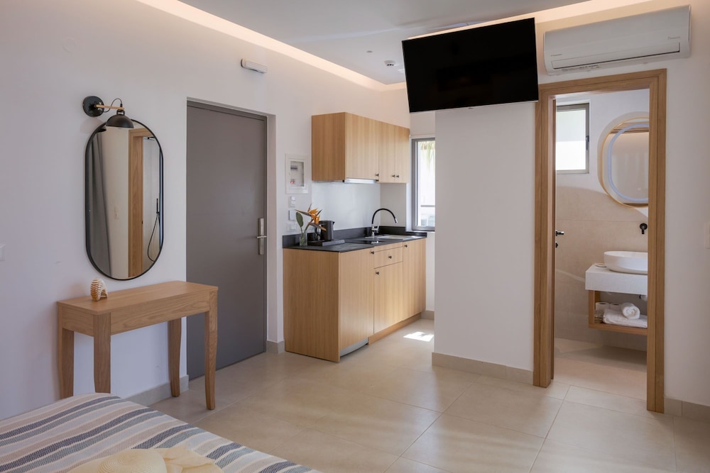 Galazio Beach Resort 7/68