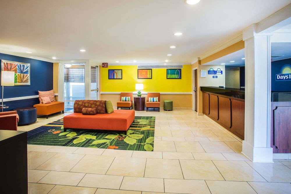Days Inn by Wyndham Florence Near Civic Center 4/47