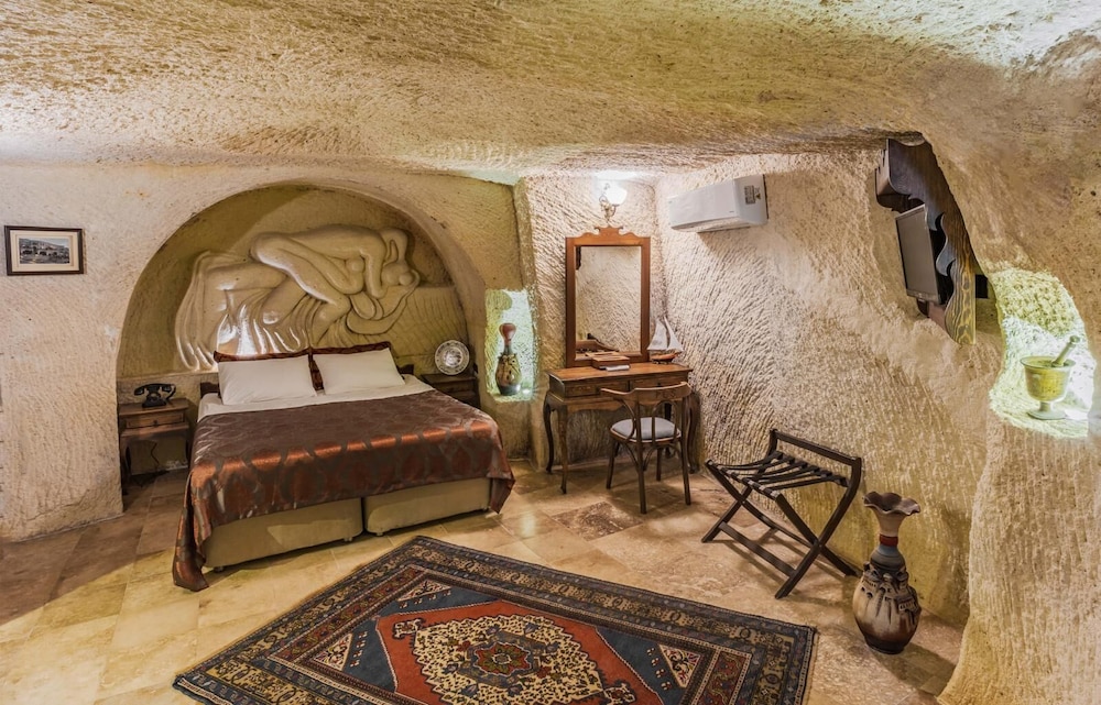 Phocas Cave Suites 10/71