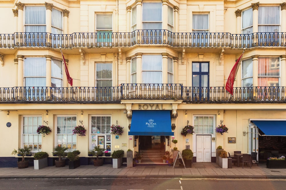 Royal Hotel Scarborough 2/74