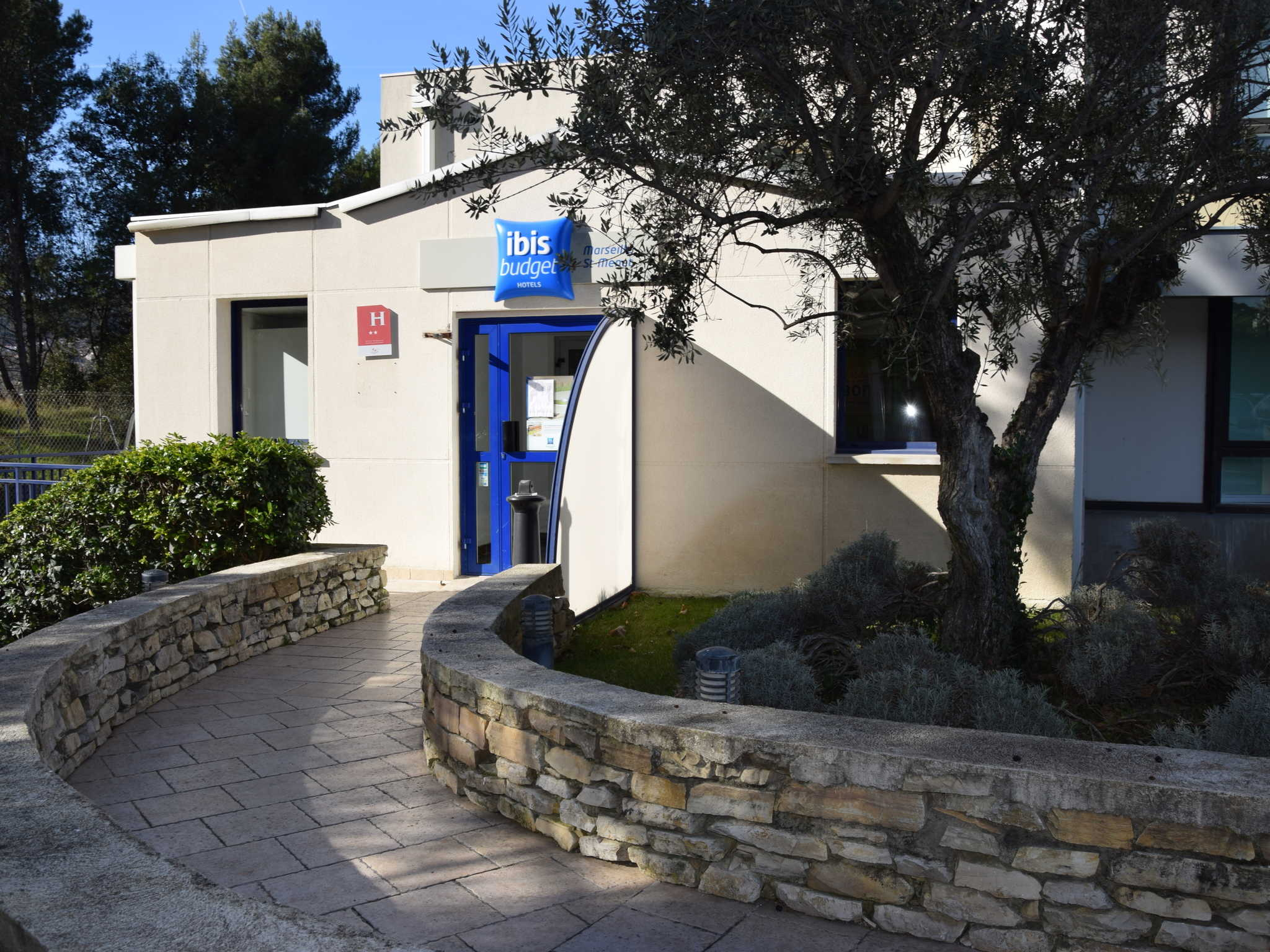 ibis budget Marseille Est Porte d'Aubagne 14/23