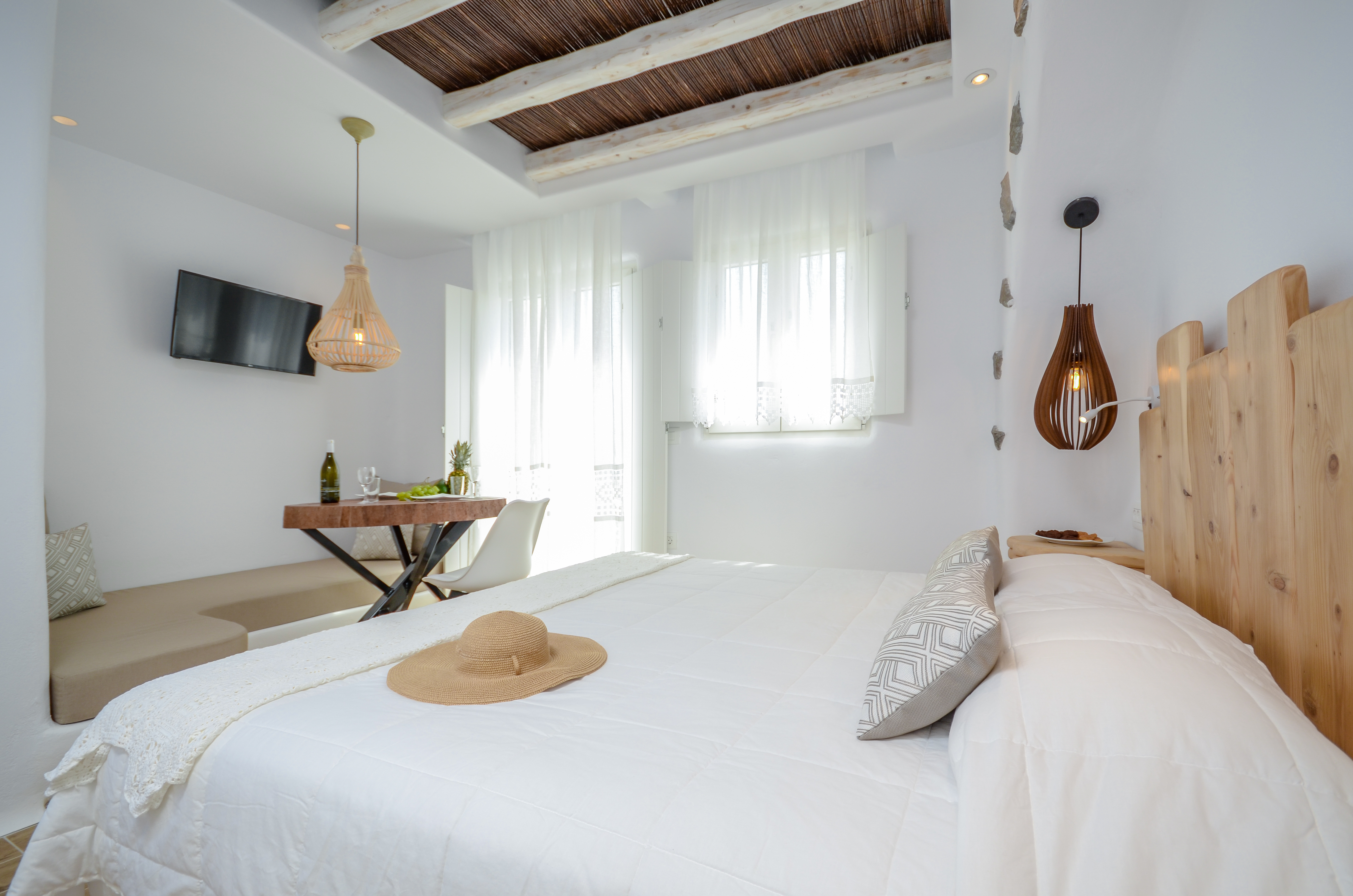 جناح تنفيذي بإطلالة على البحر