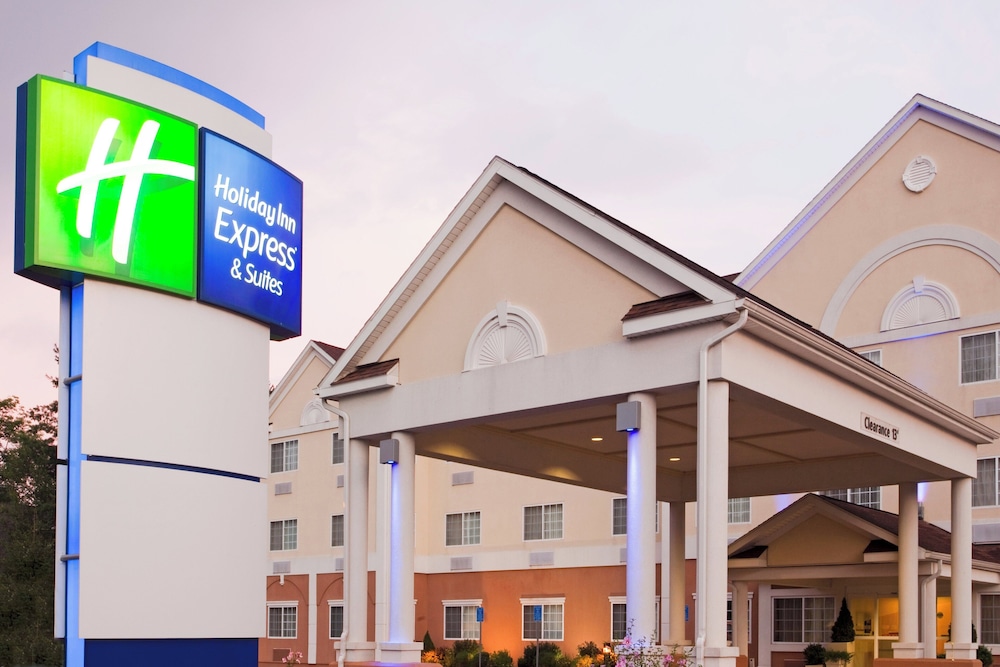 Holiday Inn Express Hotel And Suites Boston Marlboro 3/63