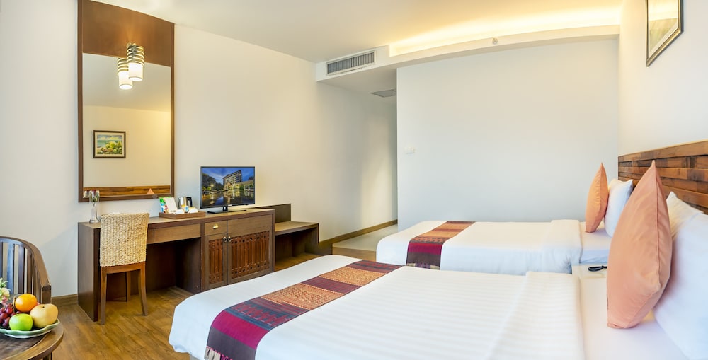 Buri Sriphu Hotel 32/66