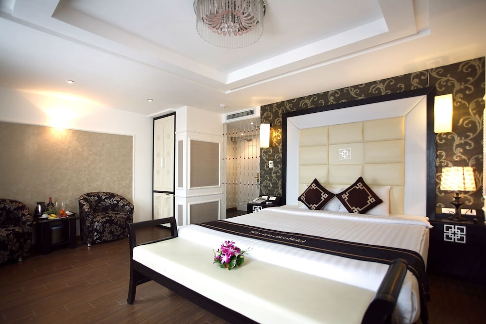Hanoi Emotion Hotel 10/50